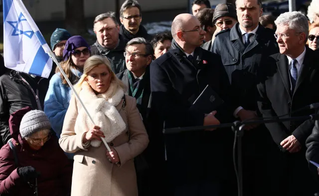 Dlaczego dopiero teraz dowiadujemy się o Grupie Berneńskiej, ratującej Żydów? Historyk: Decydowała o tym sytuacja polityczna