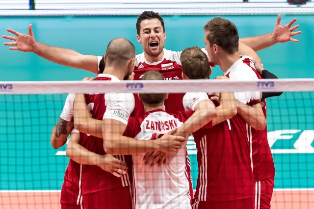 Premier Morawiecki do polskich siatkarzy: Do zobaczenia w półfinale