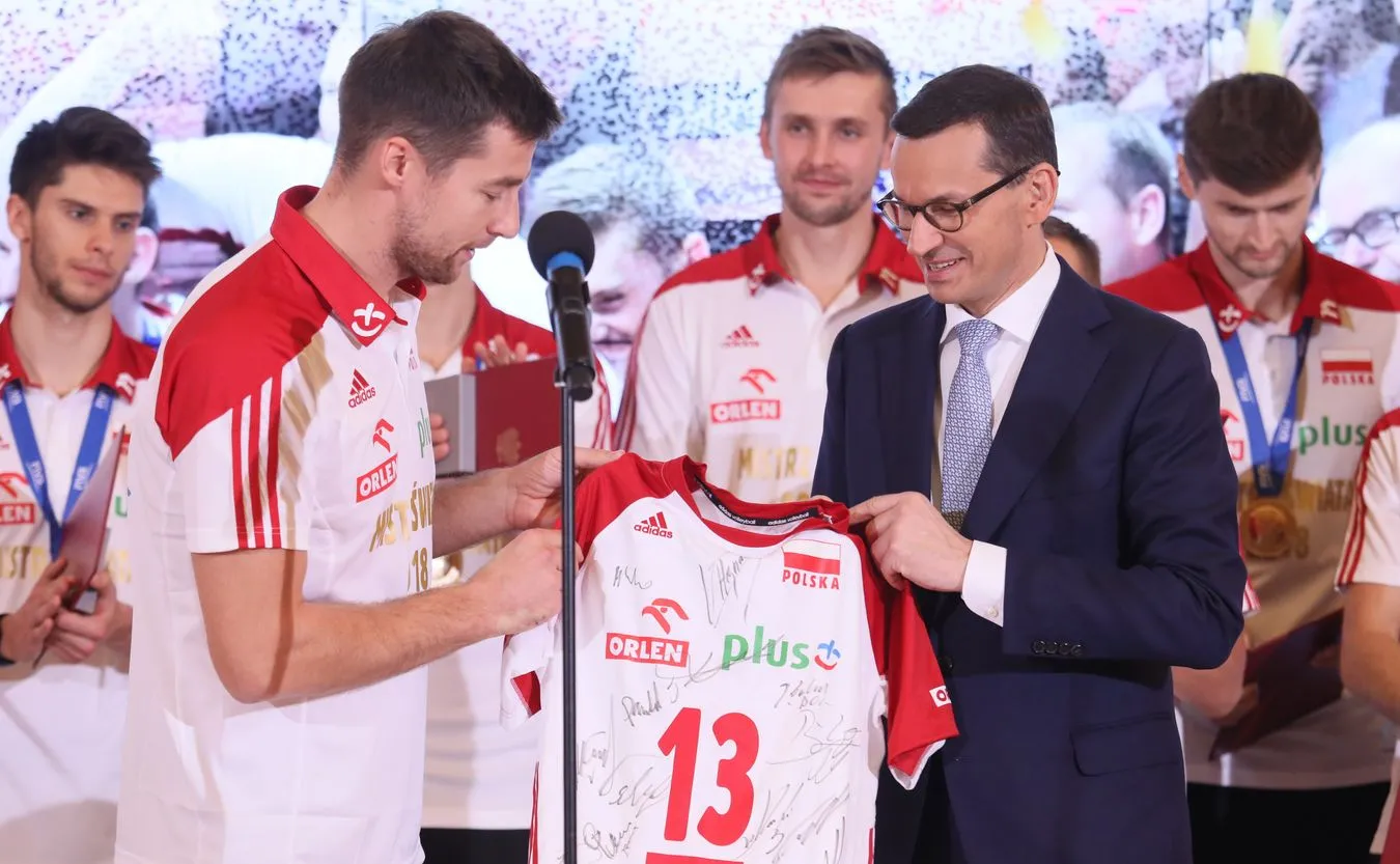 Premier na spotkaniu z siatkarzami 