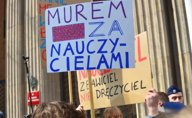 "Polityczny majstersztyk"? W jaki sposób rząd rozgrywa sprawę strajku nauczycieli? [STUDIO DGP]