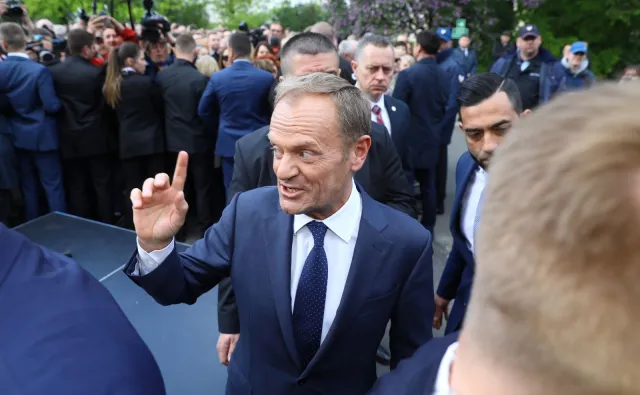 Opozycja żąda ukarania TVP za materiał o Tusku. "Wydawałoby się, że po śmierci Adamowicza szczucie się skończy..."