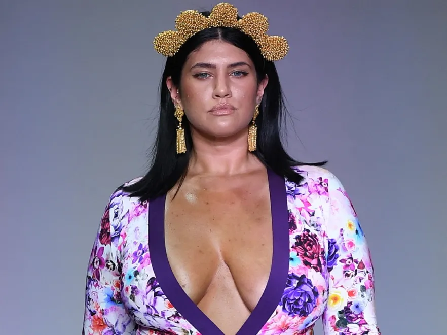 Pokaz kolekcji strojów kąpielowych Aqua Blu podczas Mercedes-Benz Fashion Week w Sydney