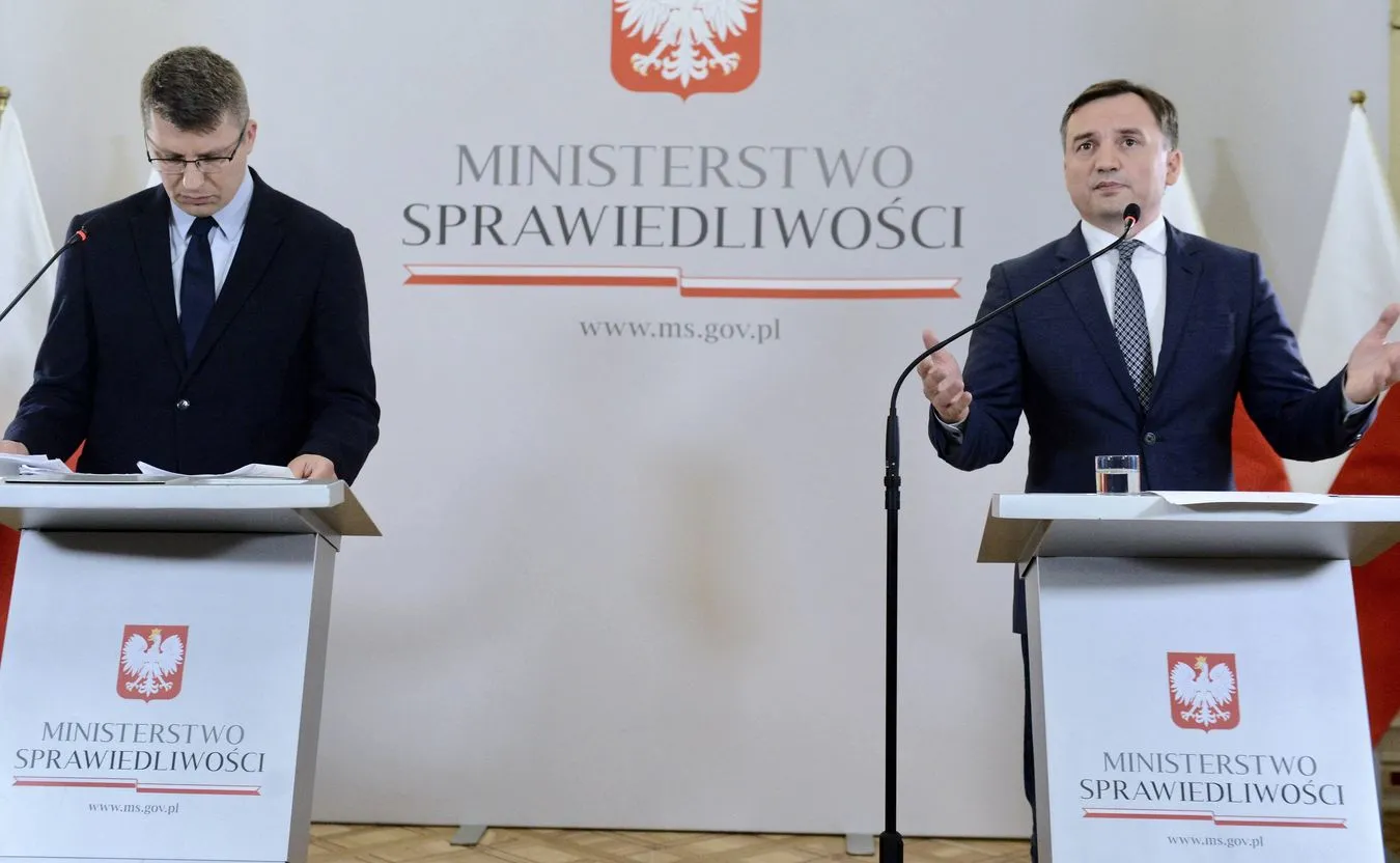 Minister sprawiedliwości Zbigniew Ziobro i podsekretarz stanu w MS Marcin Warchoł 