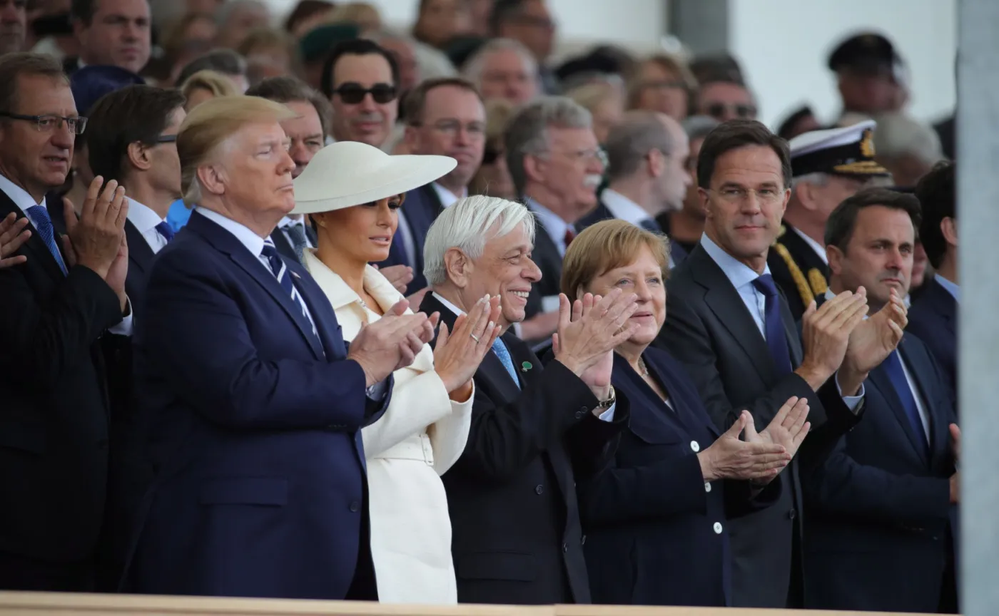Angela Merkel oraz inni przywódcy państw podczas obchodów 75-lecia lądowania w Normandii