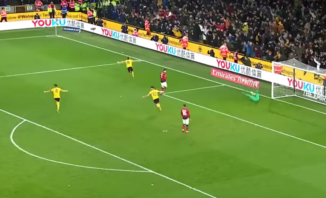 Na Molineux Wolverhampton pokonało Manchester United 2:1