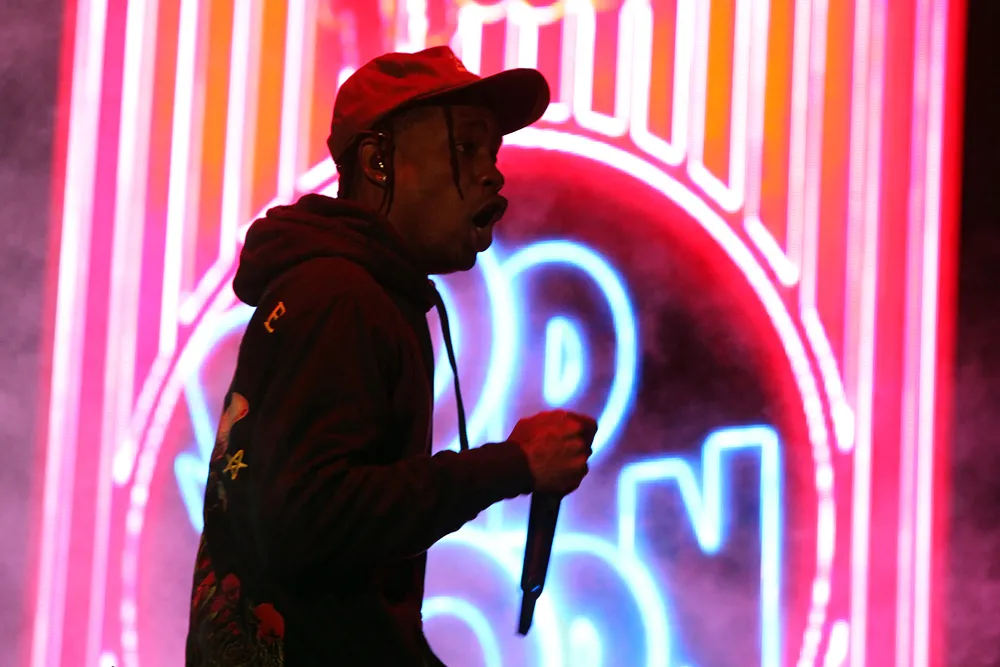 12440872-travis-scott-na-festiwalu-open-er.jpg