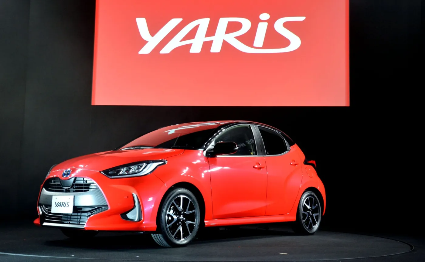 12680600-toyota-yaris-nowa-new-toyota-yaris.jpg