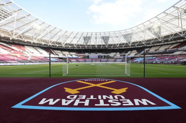 Premier Boris Johnson podał datę, kiedy kibice wrócą na angielskie stadiony