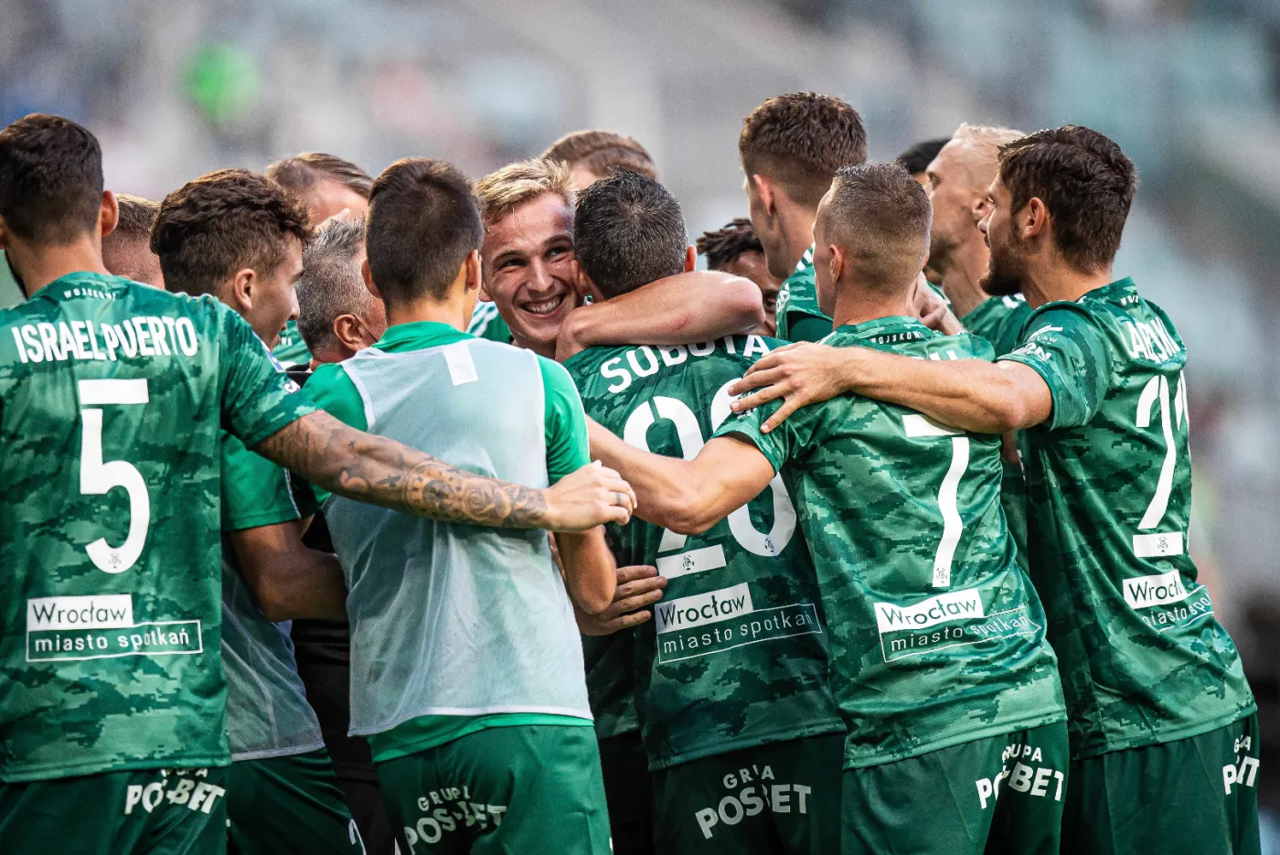 Ekstraklasa: Szturm Świerczoka i reszty nie pomógł. Piast wraca bez punktów z Wrocławia