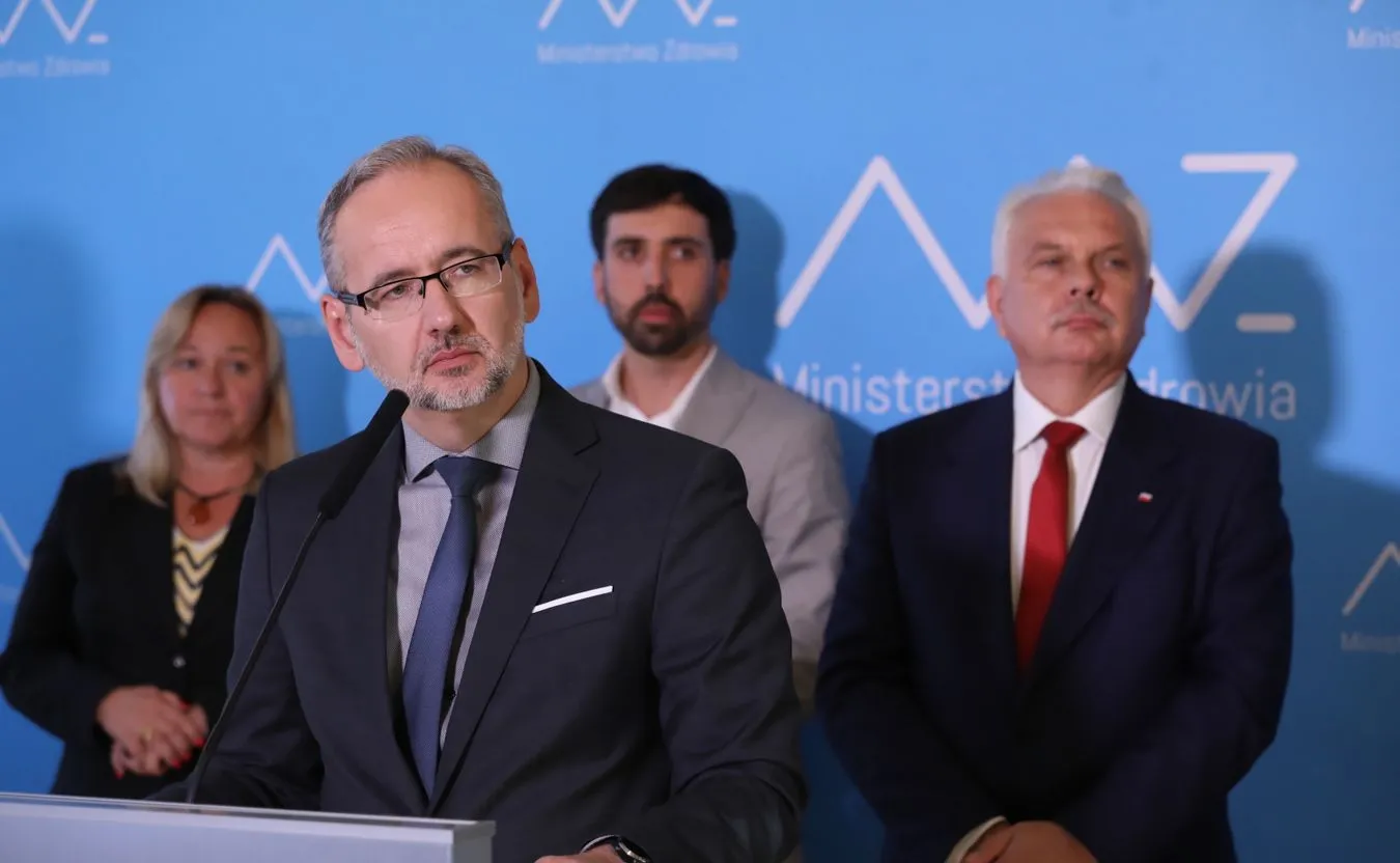 Strategia walki z Covid-19. Ministerstwo zdrowia po rozmowach z lekarzami ją zmodyfikuje