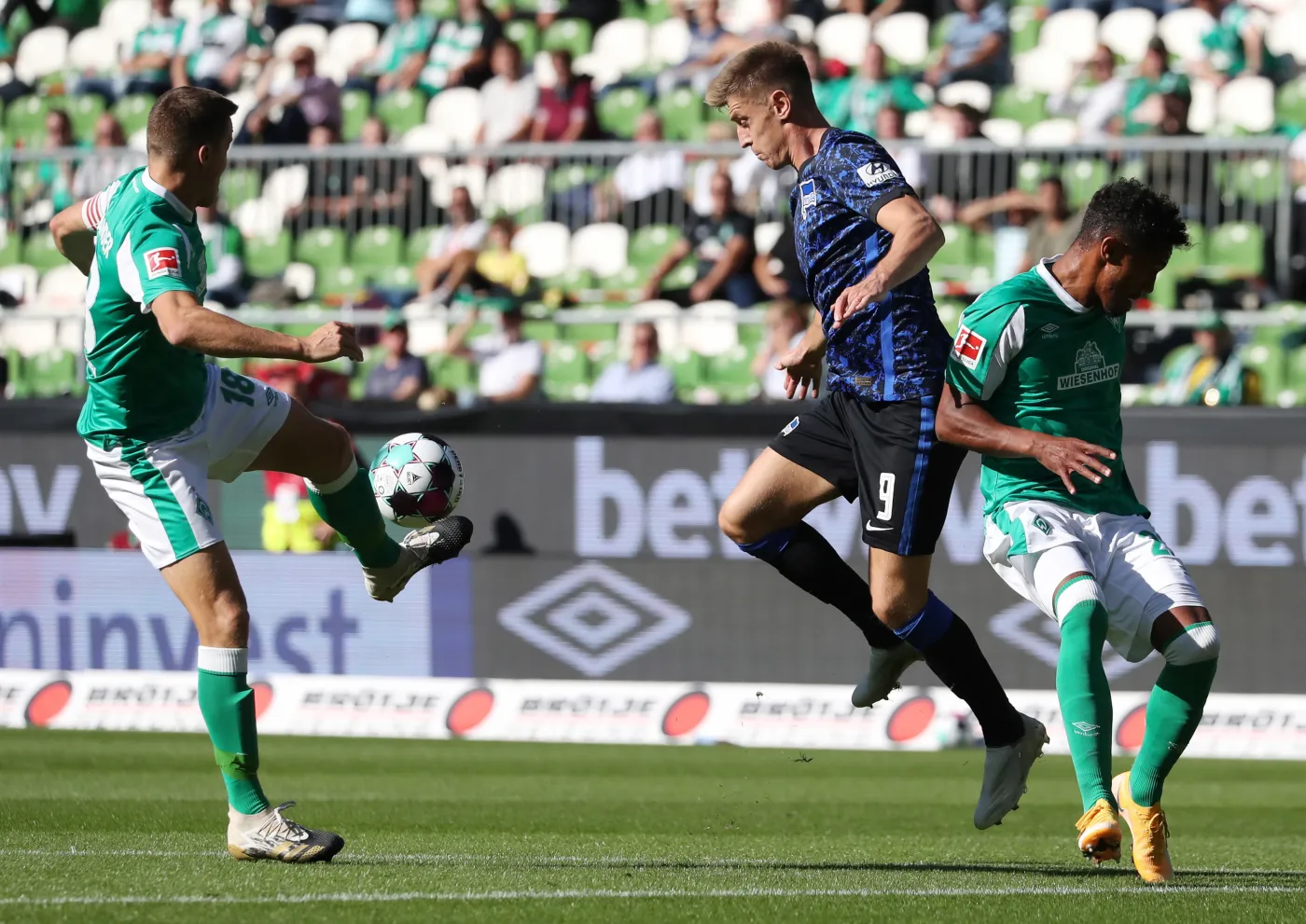 Niklas Moisander i Krysztof Piątek