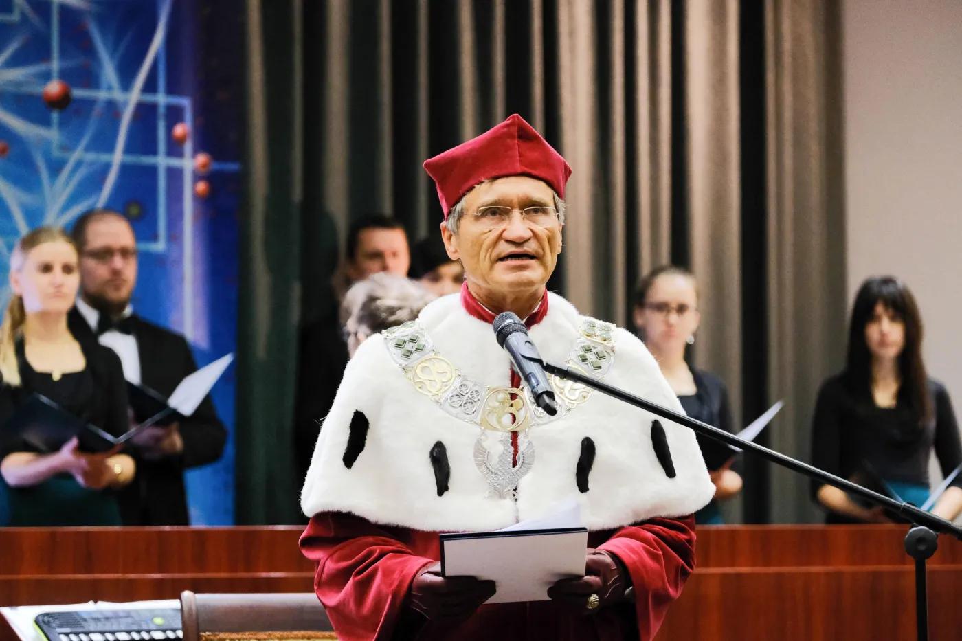 Rektor WUM: Moje odejście wpisałoby się tylko w narrację polityczną [WYWIAD]