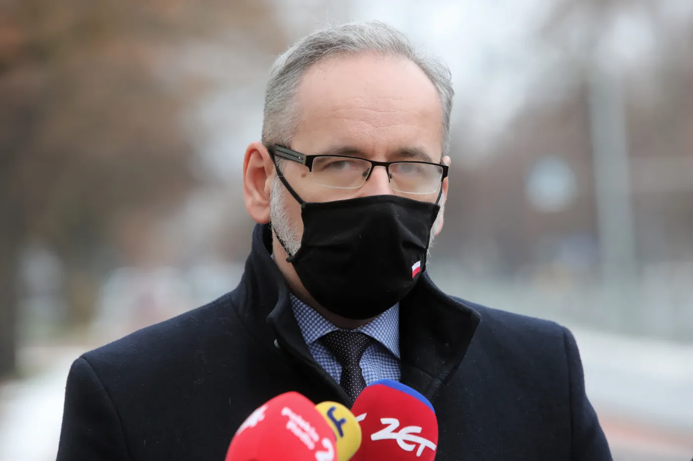 Polityczna burza po szczepieniu Girzyńskiego. Będą kontrole NFZ i resortu edukacji na UMK