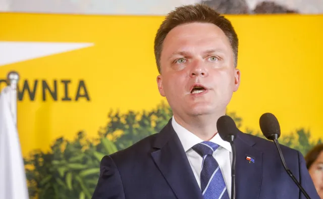 PiS reaguje na słowa Hołowni o TK. "Atak na rozum i godność człowieka"