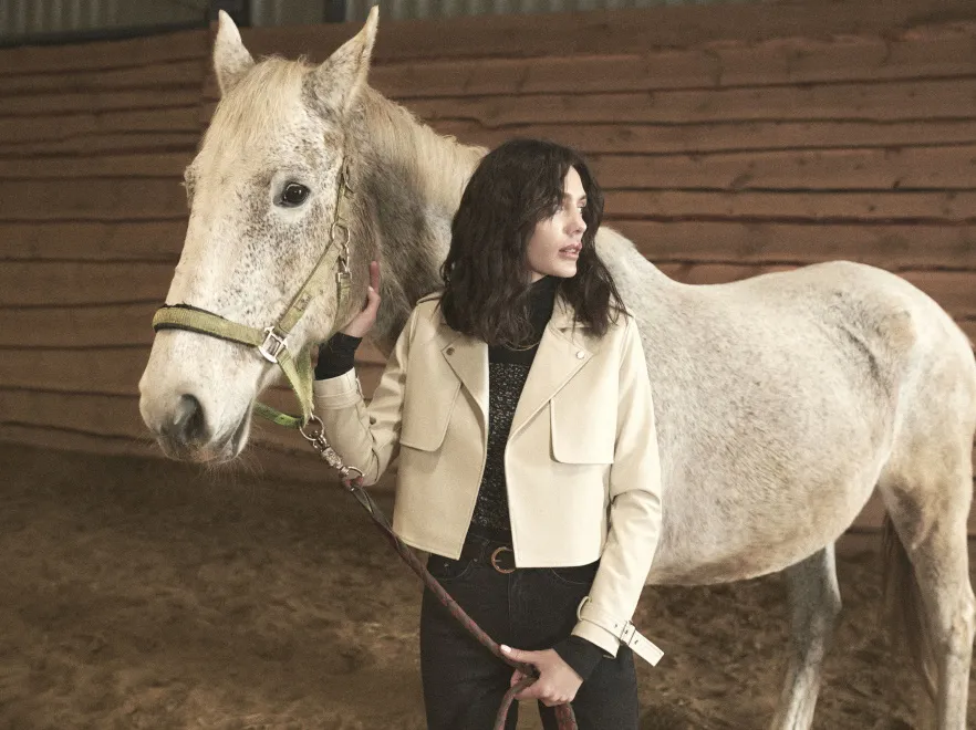 Stonowane boho i zapożyczenia z przeszłości - to jest modne tej wiosny!