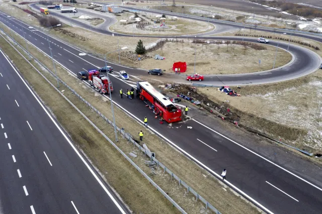 Tragiczny wypadek autokaru na A4. Zarzuty dla kierowcy