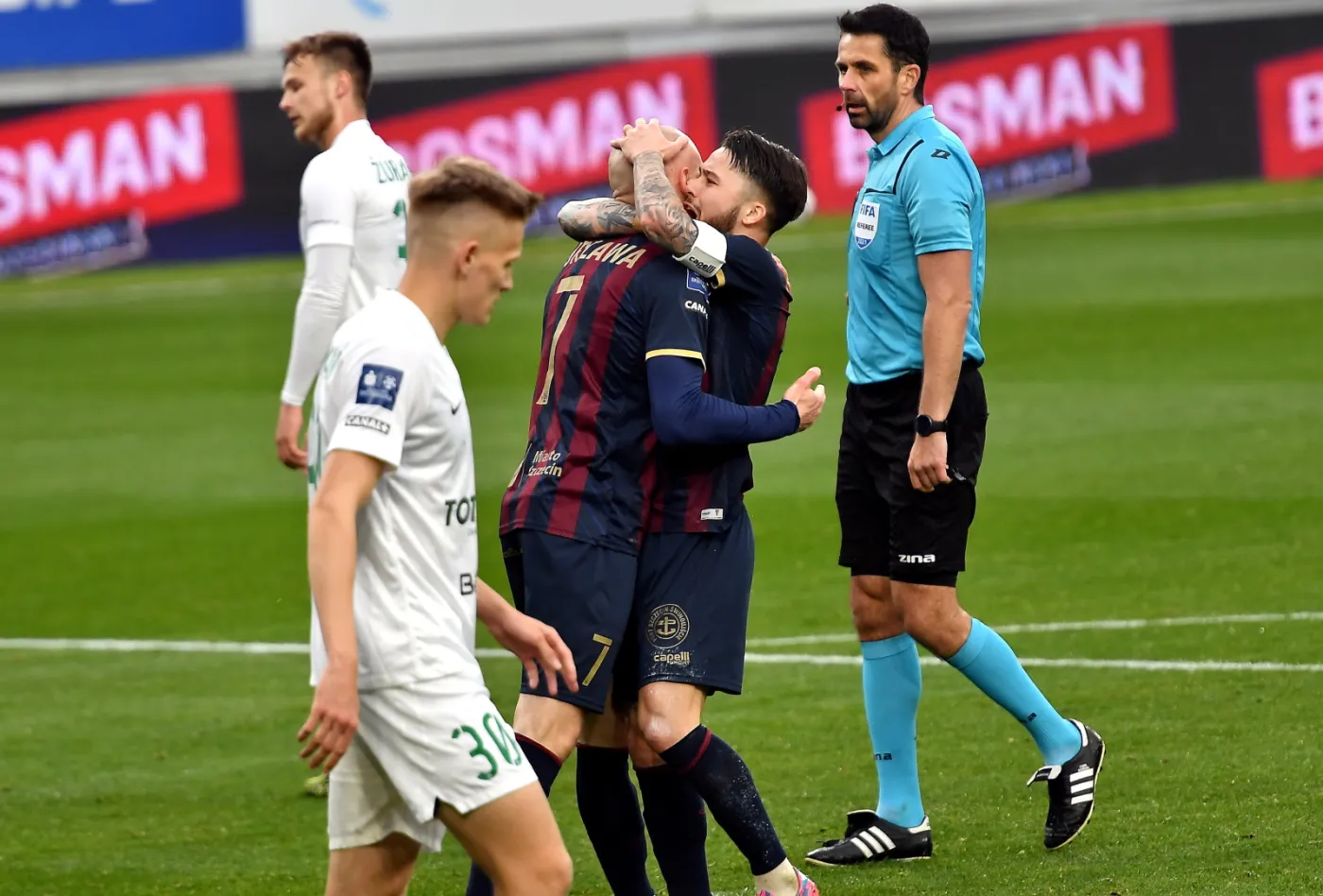 Ekstraklasa piłkarska. Pogoń zremisowała z Wartą