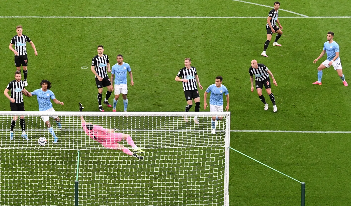 "Strzelanina" w meczu Newcastle z Manchesterem City. Hat-trick Ferrana Torresa