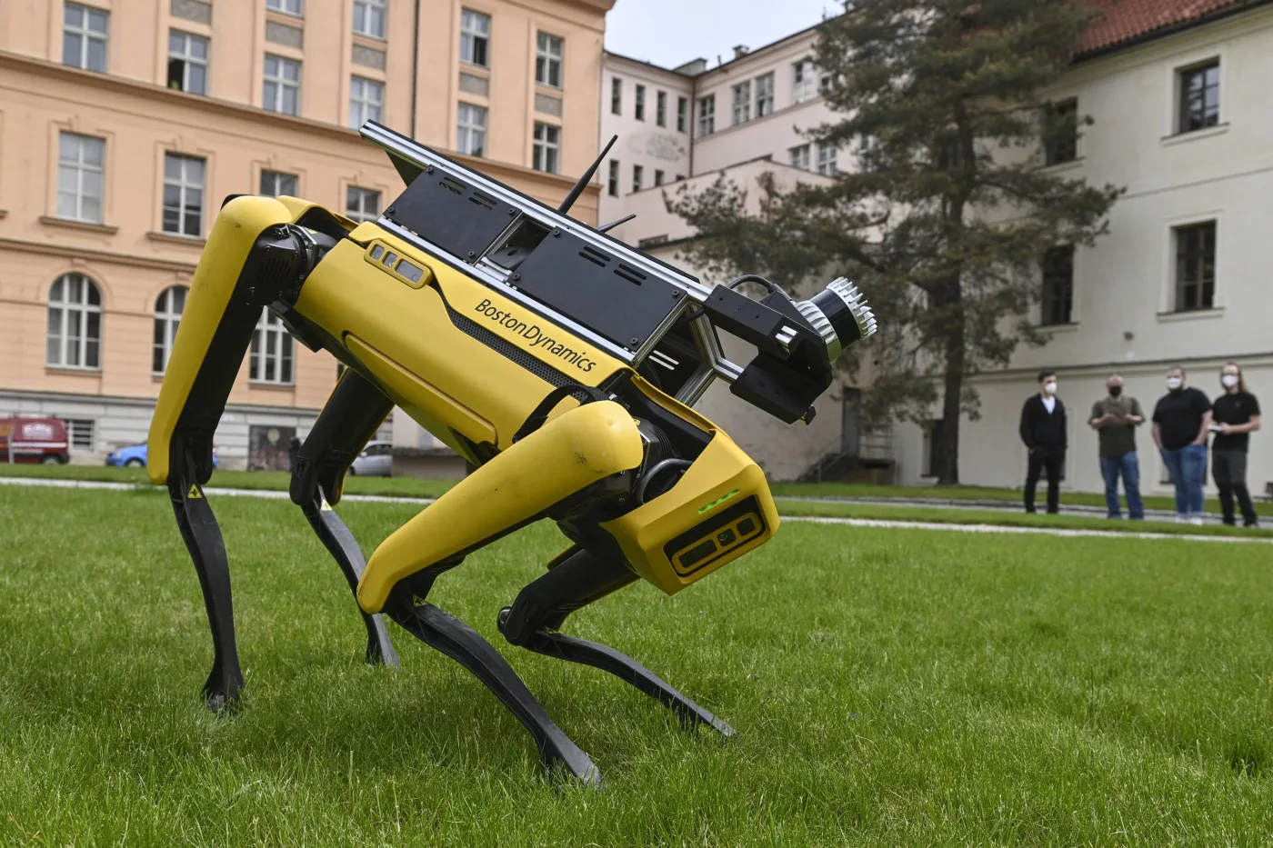 Tak tańczących robotów jeszcze nie widzieliście [WIDEO]