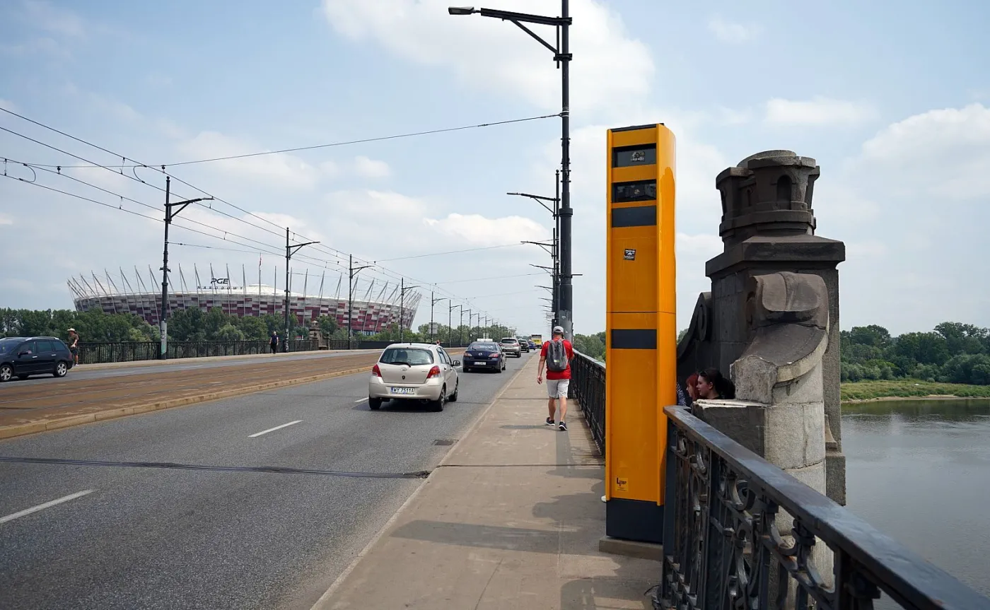 Fotoradary znikną z mostu Poniatowskiego, jest data demontażu