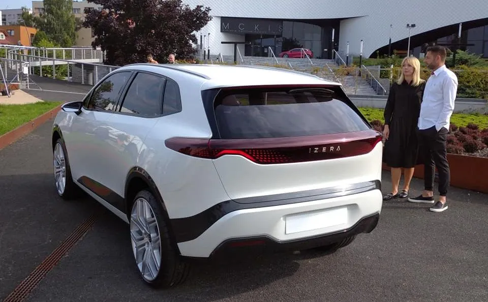 izera-polski-samochod-elektryczny-37232401.jpg
