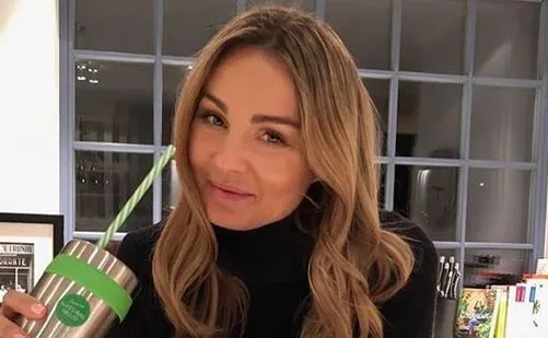 Socha krytykowana za reklamowanie słodyczy w dniu protestów