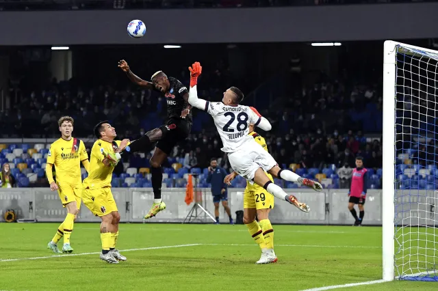 Skorupski trzy razy sięgał do siatki. Napoli liderem Serie A [WIDEO]