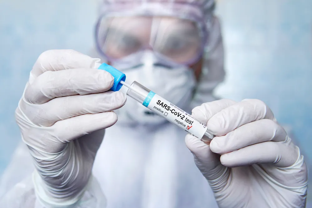 Ekspert o testowaniu w Polsce: Wyprzedziliśmy Gabon, gonimy Grenlandię