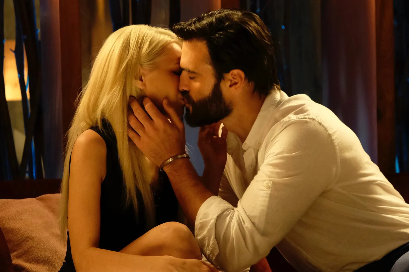 Krytycy swoje, widzowie swoje. Ponad milion widzów na "Dziewczynach z Dubaju"