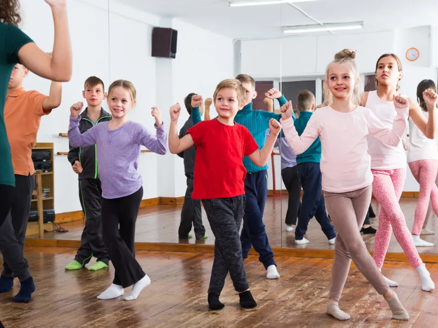 Tańcz, dzieciaku, tańcz! Oto, jak taniec wpływa na rozwój najmłodszych