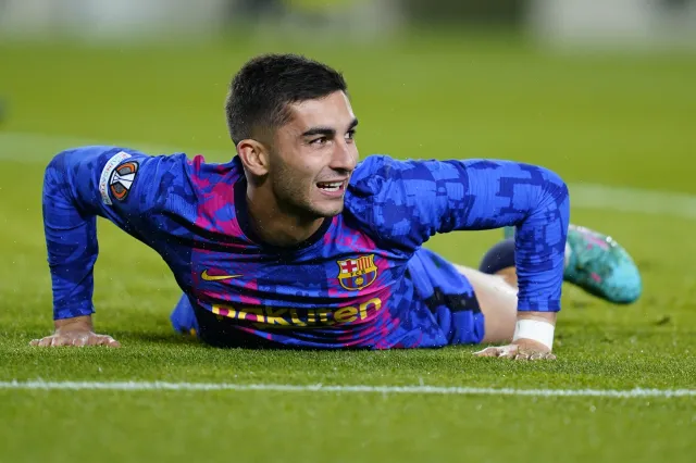 Problem FC Barcelony. "Duma Katalonii" z ujemnym limitem płac