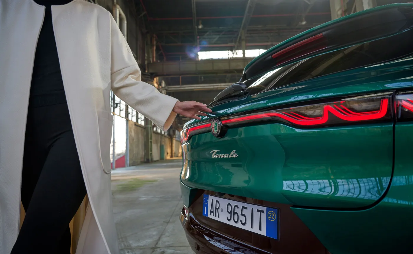alfa-romeo-tonaleedizione-speciale-37408656.jpg