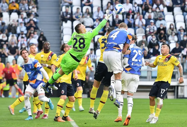 Skorupski skapitulował w doliczonym czasie gry. Juventus uratował remis [WIDEO]