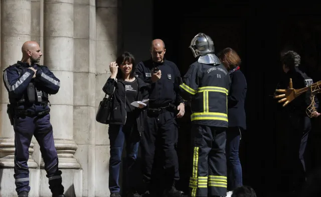Atak nożownika w kościele w Nicei. Ofiarą 57-letni ksiądz polskiego pochodzenia
