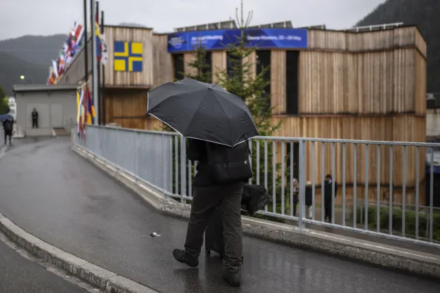 Prezes Forum Ekonomicznego w Davos: Potrzebny "plan Marshalla dla Ukrainy"