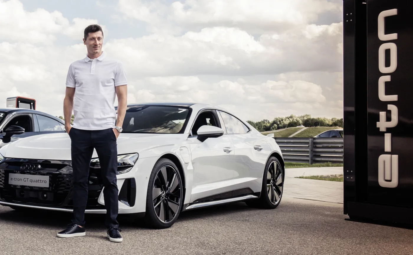 audi-etron-gt-i-robert-lewandowski-37204801.jpg