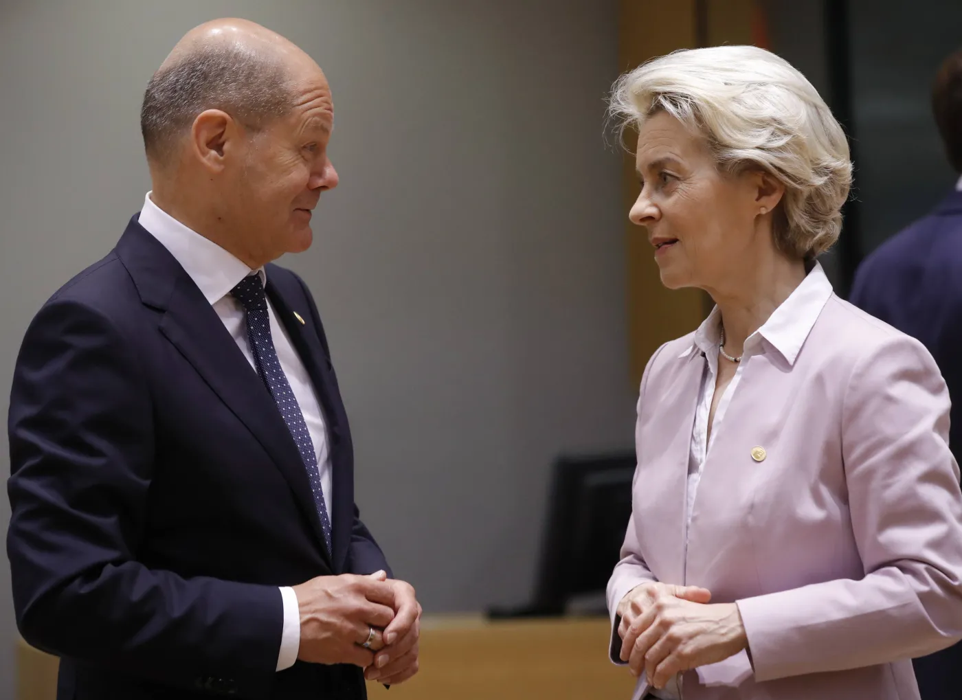 Olaf Scholz i Ursula von der Leyen