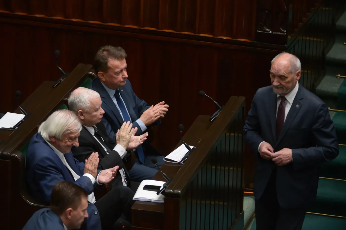 Awantura w Sejmie. Kaczyński: Wiedziałem, że tu jest agentura Putina... "Będziesz siedział!"