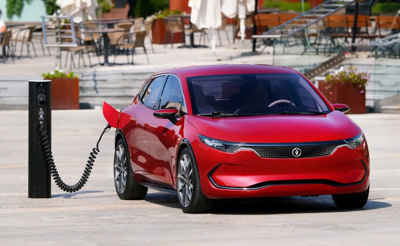 Izera zbiera fachowców Opla. "Projekt wjeżdża do ekstraklasy"