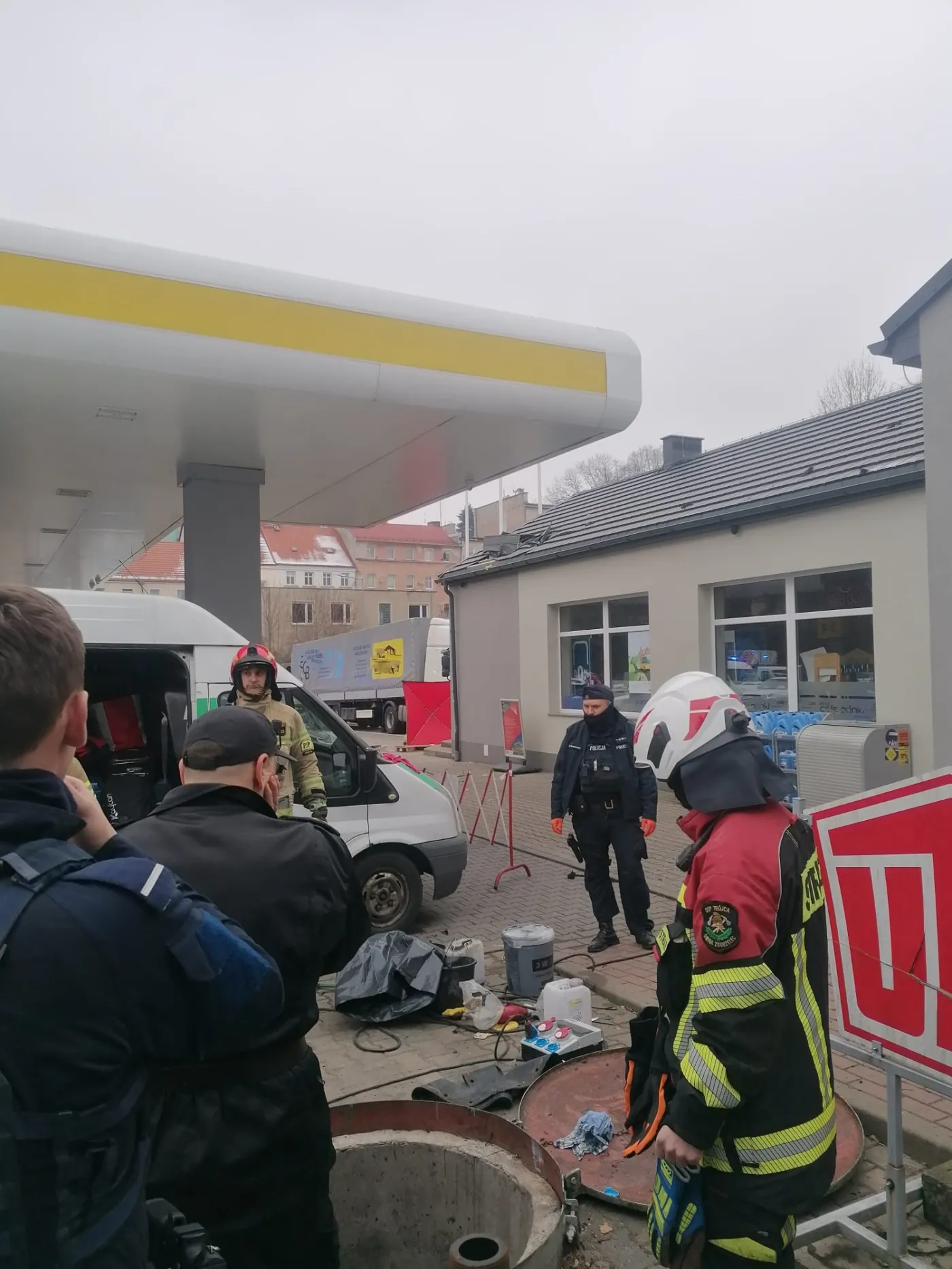 wybuch-na-stacji-paliw-w-zgorzelcu-37690651.jpg