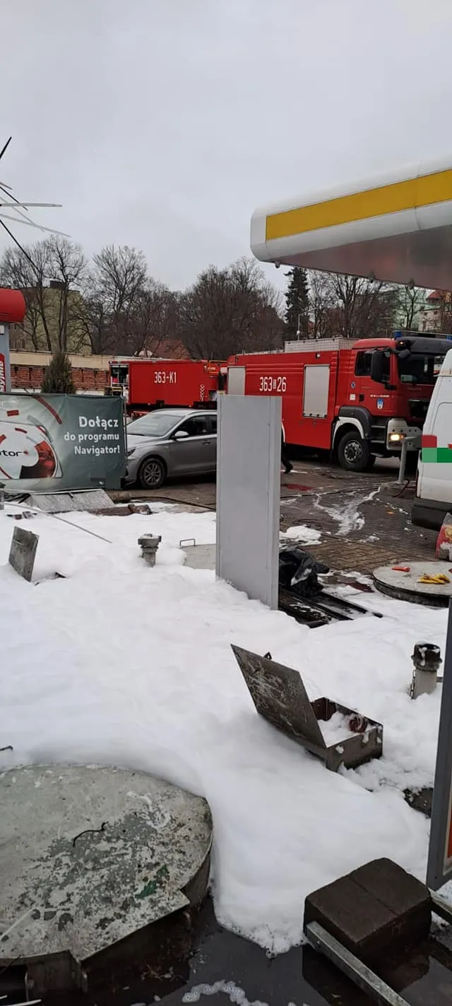 wybuch-na-stacji-paliw-w-zgorzelcu-37690672.jpg