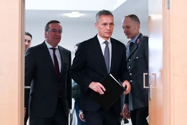 Stoltenberg po spotkaniu z Pistoriusem: Niemiecka broń każdego dnia ratuje życie w Ukrainie