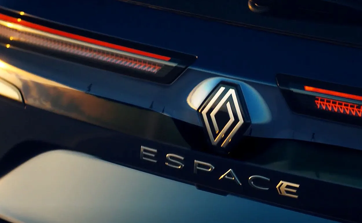 Nowy Renault Espace nie będzie vanem. Nie tylko styl zaskoczy
