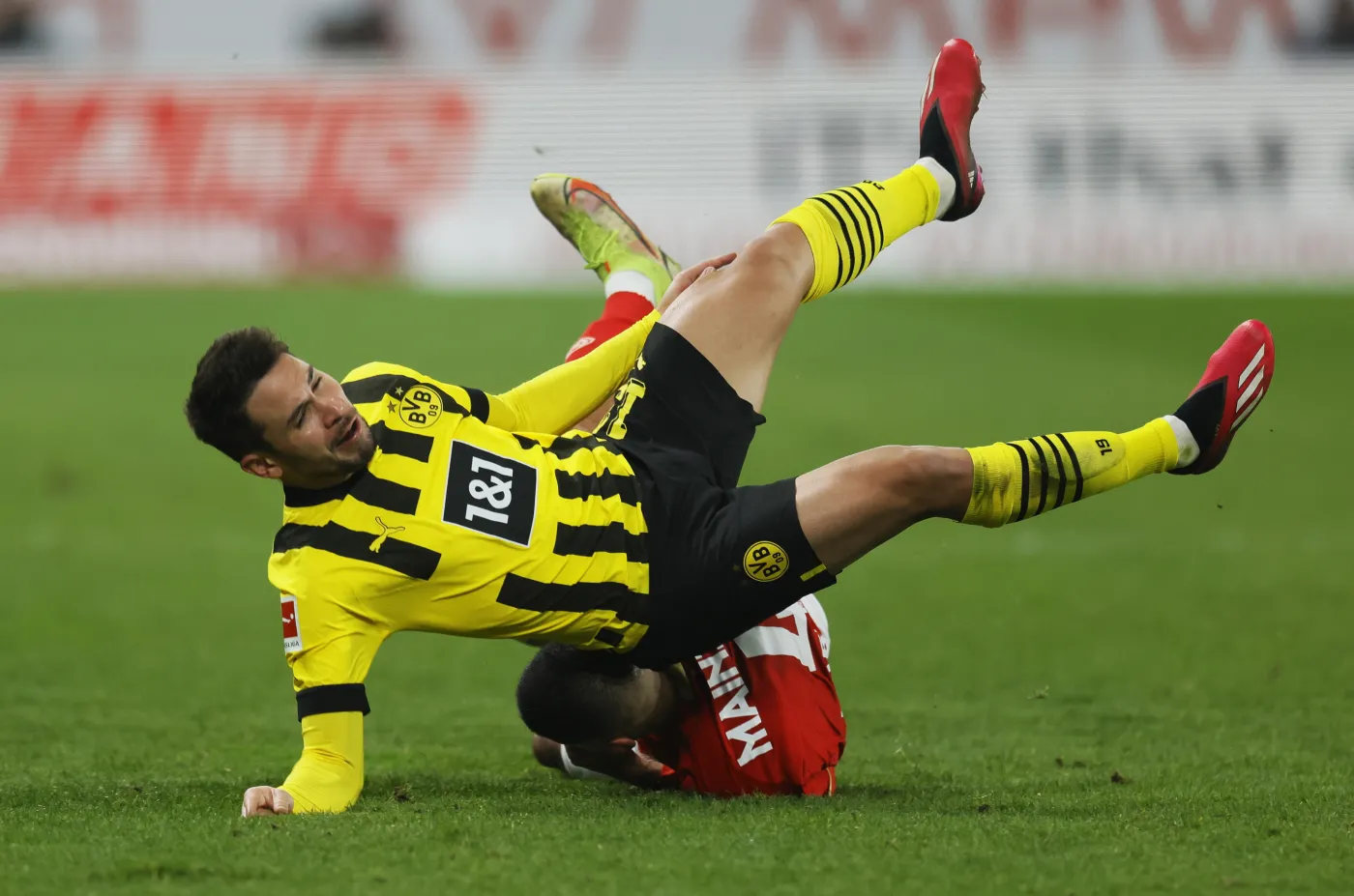 Borussia Dortmund pokonała FSV Mainz w doliczonym czasie gry