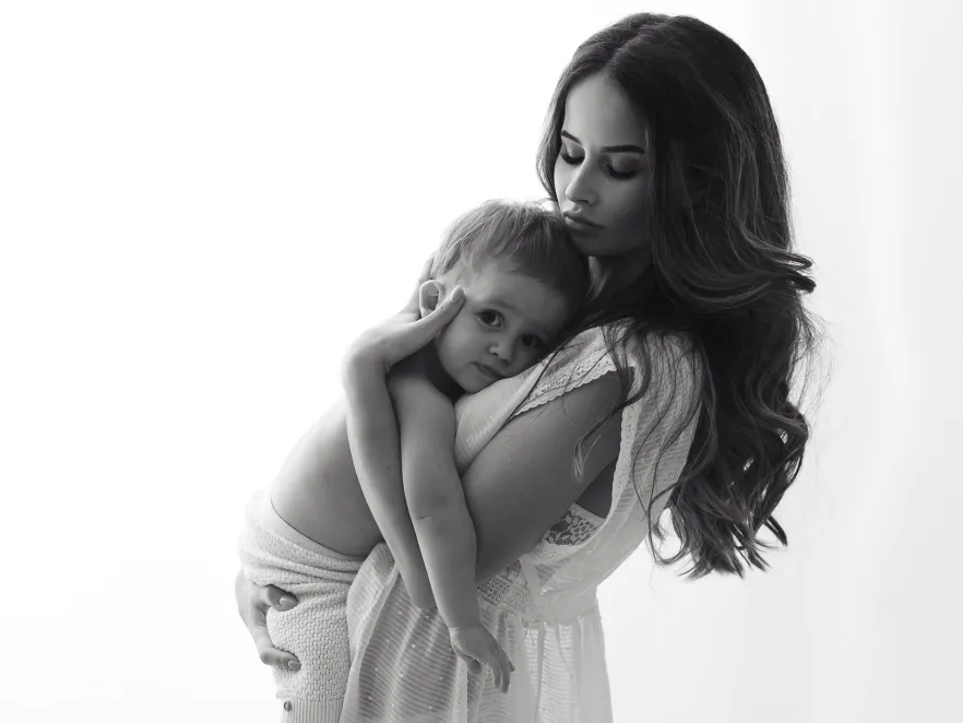 Ujęcia do pokochania? Oto najmodniejszy teraz trend w sesjach zdjęciowych z dzieckiem