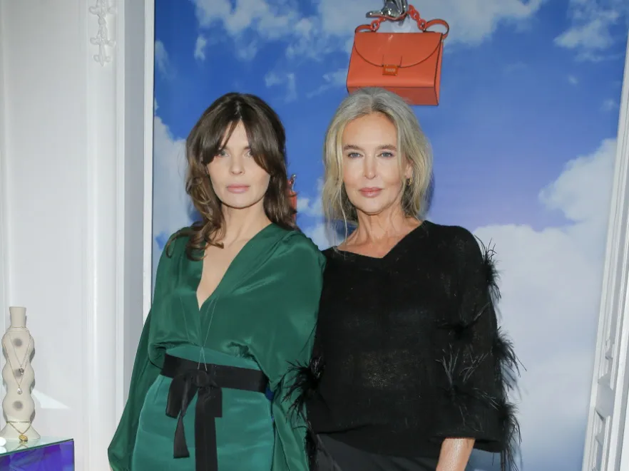 Dawno nieobecna na salonach Renata Gabryjelska powraca. Zmieniła się? [FOTO]