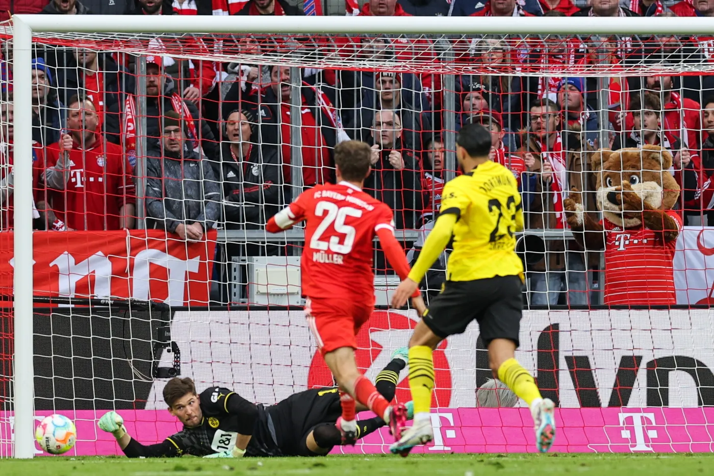 Bayern lepszy w hicie Bundesligi. Tuchel zaliczył udany debiut
