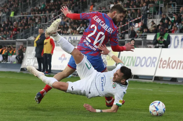 Raków zgubił punkty w Radomiu. VAR uratował częstochowian przed porażką [WIDEO]