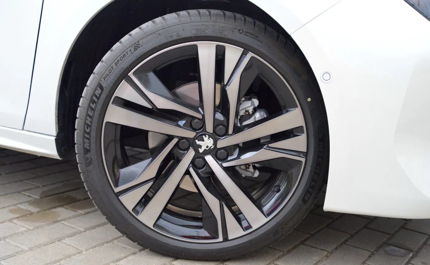 peugeot-508-sw-15-bluehdi-gt-pack-37801915.jpg