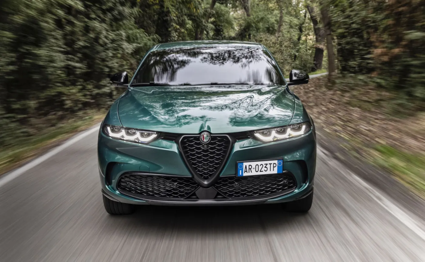 alfa-romeo-tonale-plugin-hybrid-q4-37795288.jpg